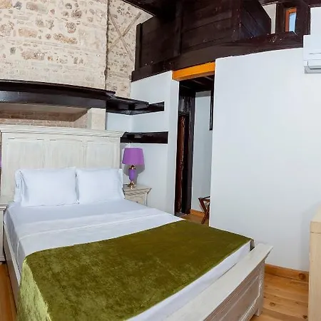 Hotell Cedrus 3*